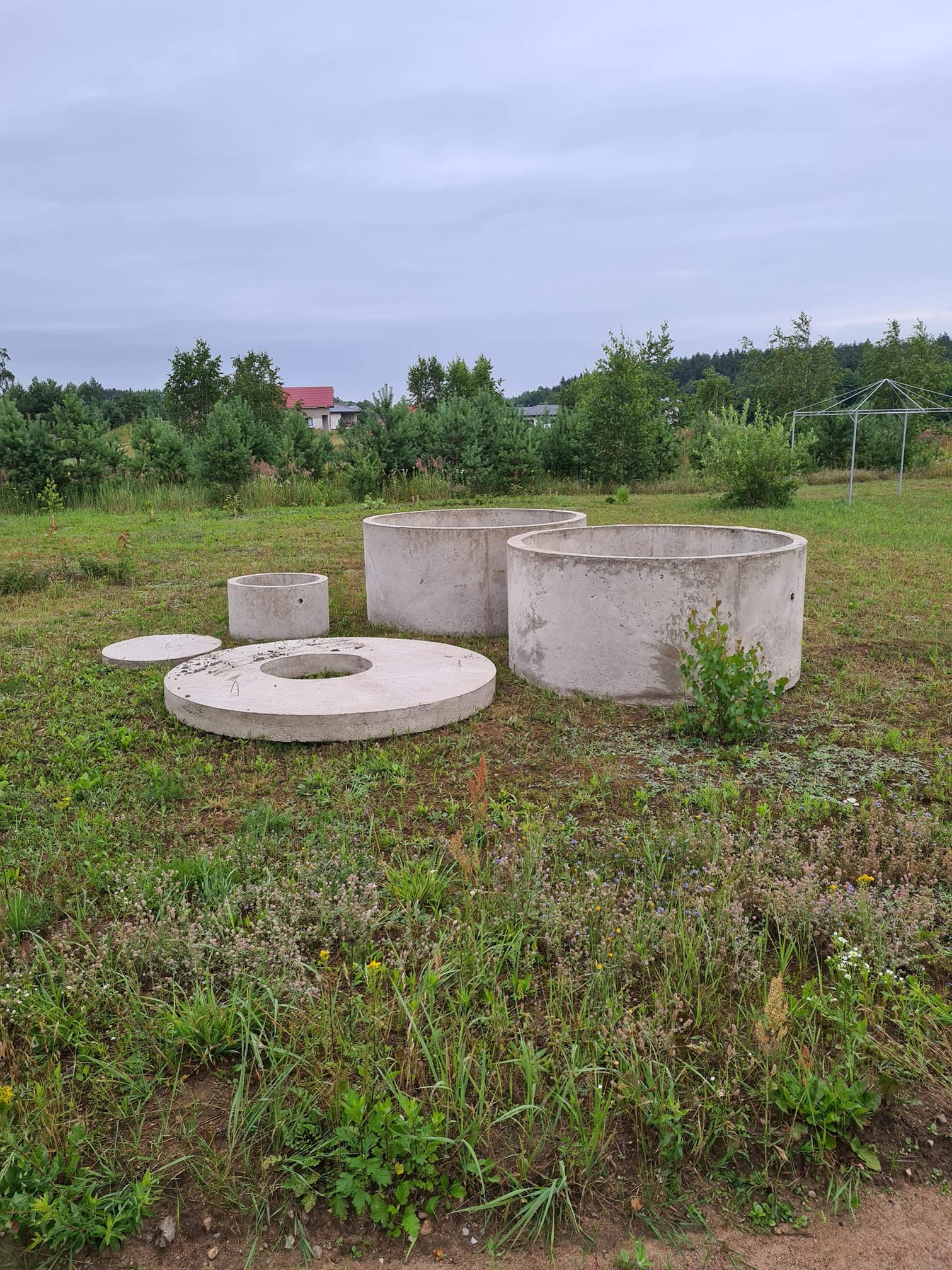 Meistrai dirba